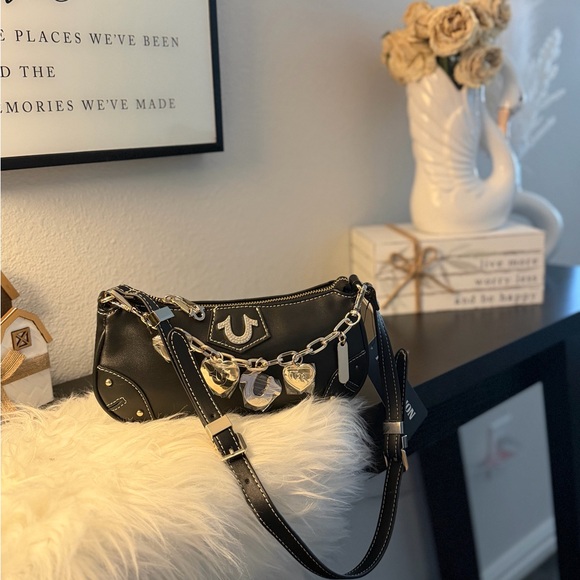 SOLD ON DEPOP- DO NOT BUY - Picture 2 of 6